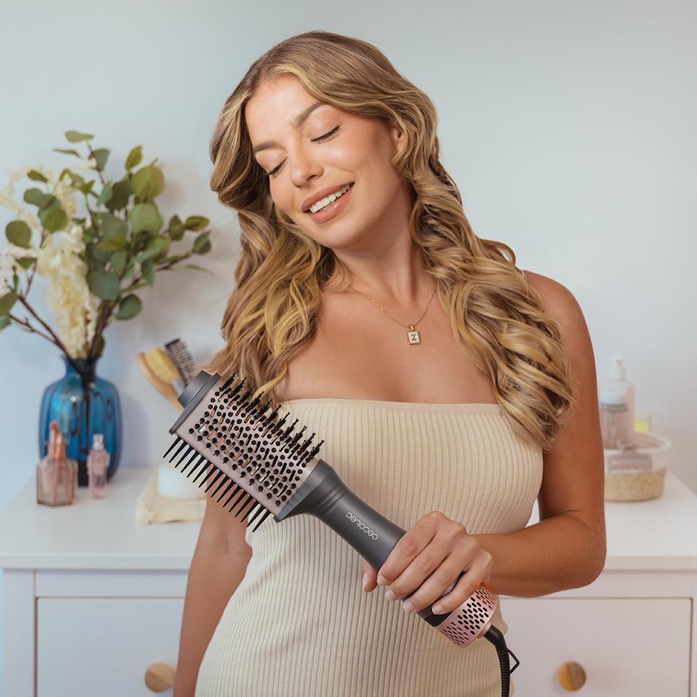 Cecotec CeramicCare Unique Triangle para ondas suaves y volumen