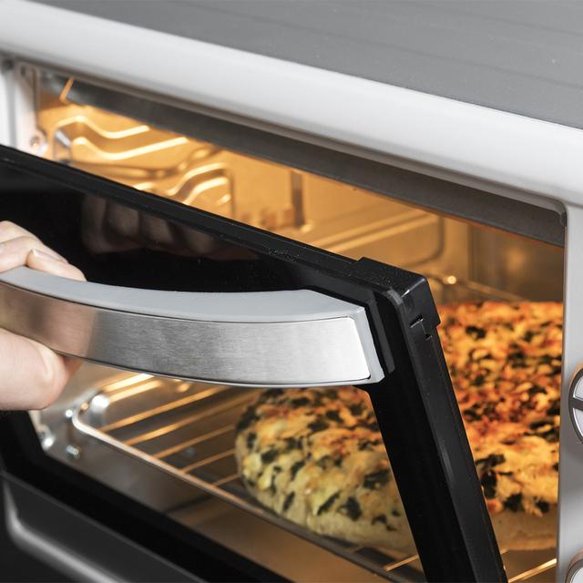 Mini-forno Bake&Toast 3090 White Gyro Mini-forno de convecção com espeto de 30 litros de capacidade, 5 modo e luz interior.