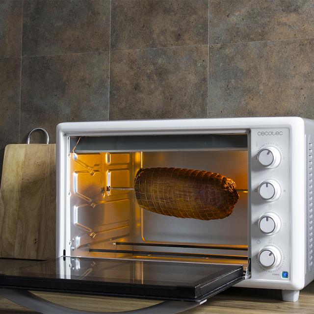 Bake&Toast 4600 White Gyro horno sobremesa con gran capacidad de 46 Litros, 12 funciones combinables, gran potencia de 2000W y rustidor giratorio.