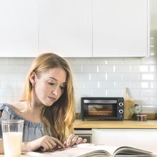 Bake&Toast 1090 Black Forni elettrici multifunzione da tavolo, capacità 10 litri e doppia porta in vetro.