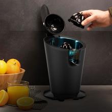 EssentialVita PowerFresh 1000 Black Elektrischer Arm-Entsafter mit 1000 W, Gehäuse und Filter aus Edelstahl, Soft Touch und zwei abnehmbaren Kegeln.