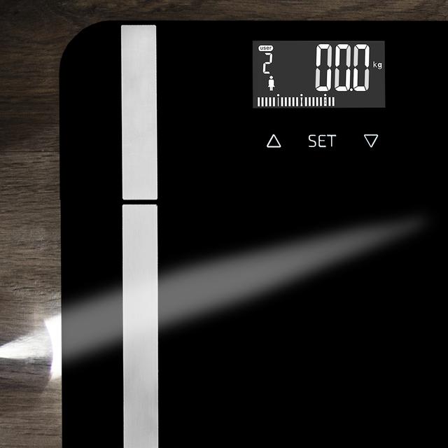 Bilancia pesapersone digitale Surface Precision 9450 Full Healthy. Con piattaforma di vetro temperato ad alta sicurezza, display LCD invertito e capacità massima di 180 kg. Senza connettività, colore nero.