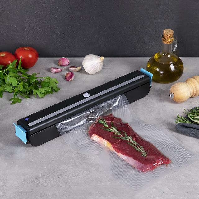 Machine à emballer sous vide FoodCare SealVac 600 Easy. Système d'emballage rapide en 10 secondes, pression sous vide de 60 kPa, 5 sacs de 20 x 30 cm, convient aux sacs génériques (SealVac 600 Easy)