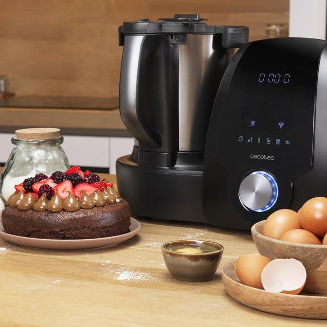 Robot de cuisine multifonction Mambo 10070 avec app, une cuillère MamboMix, balance intégrée, 30 fonctions, bol en acier inoxydable de 3,3 L qui convient pour le lave-vaisselle, panier, livre de recettes