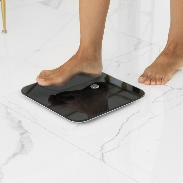 Pèse-personne Surface Precision 9750 Smart Healthy. Mesure de la bioimpédance, connectivité via Bluetooth, 10 paramètres et surface en verre trempé