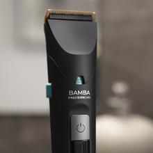 Aparador de cabelo Bamba PrecisionCare Wet&Dry. Lâminas de aço inoxidável com revestimento de titânio, bateria de lítio, autonomia até 120 min, comprimentos de 0,5-30 mm, 8 pentes