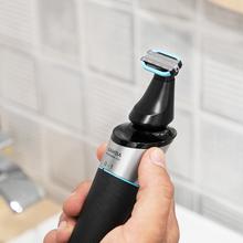 Cecotec PrecisionCare TwistGroom Rasoio Multigrooming 5 in 1 con batteria in litio, lame in acciaio inox e waterproof.