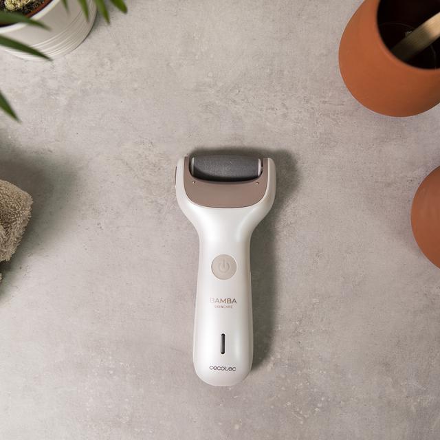 Lima eléctrica CECOTEC Bamba SkinCare Silky con diseño ergonómico