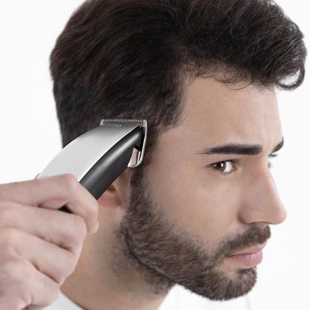 Bamba PrecisionCare Power Blade Titanium. ‌Aparador de barba com Lâminas de aço inoxidável com revestimento de titânio, Alavanca de ajuste ajustável, com fio, 9 pentes