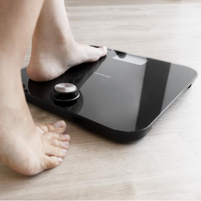 Surface Precision EcoPower 10000 Healthy Black Personenwaage Mit Druckknopf, Oberfläche aus gehärtetem Hochsicherheitsglas und Präzisionssensoren