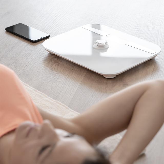 Pèse-personne Surface Precision EcoPower 10200 Smart Healthy. Avec bouton-poussoir, surface en verre trempé très sécurisée, capteurs de précision et app