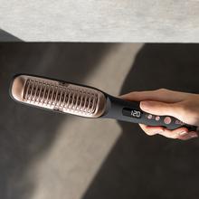 Spazzola lisciante elettrica Bamba InstantCare 1400 Excellence Brush. Rivestimento di ceramica cheratina, olio di argan e generatore di ioni, temperatura da 120º a 220º, custodia da viaggio