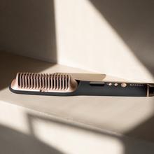 Brosse lissante Bamba InstantCare 1400 Excellence Brush. Revêtement en céramique, kératine, huile d'argan, génératrice d’ions, température de 120 ºC à 220 ºC, sac de voyage.