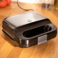 Piastra per sandwich Rock'nToast 4in1. 1000 W, capacità per 2 sandwich, finiture in acciao inossidabile, 4 piastre intercambiabili con rivestimento in pietra RockStone