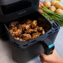 Kompakte 6-Liter-Digital-Diät-Fritteuse mit PerfectCook-Technologie.