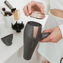 Bamba IoniCare Radiance Secador de pelo DC con 2500 W, tecnología de iones y gran caudal de aire