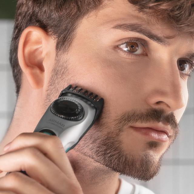 Scarpa da barbiere PrecisionCare AllDrive Pro con regolazione del quadrante, con lame in acciaio inossidabile rivestite in titanio e batteria al litio.