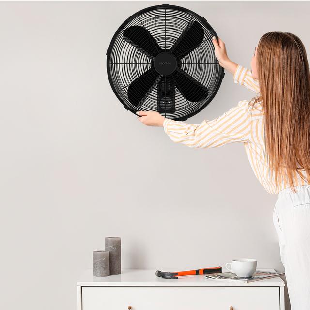 EnergySilence 4500 Power Wall Control Black Ventilateur mural de 16" et 50 W avec minuterie, contrôle à distance et écran.