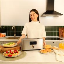 Touch&Toast Extra Vertical Toaster aus Stahl mit langem Schlitz, Touchscreen und 1000 W Leistung.