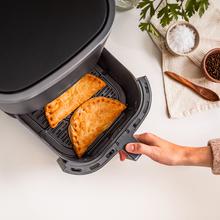 Cecofry Fantastik Window 5000 Luftfritteuse Digitale Diätfriteuse mit 1500 W, 6 L Fassungsvermögen und Design mit Sichtfenster zur besseren Kontrolle der Zubereitungen.