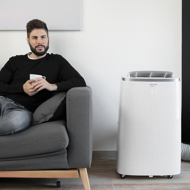 Climatiseur portatif Force Clima 12500 Cold&Warm. 12000 BTU, pompe à chaleur, contrôle via Wi-Fi, écran LED, télécommande, 3 vitesses, 5 modes, minuterie et 1340 W.