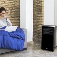 Climatiseur portatif d'air froid et chaud EnergySilence Clima 9250 SmartHeating. Très puissant, 4 en 1, ultra silencieux, 9000 BTU, 350 m³/h, écran numérique, minuterie 24 heures et télécommande.