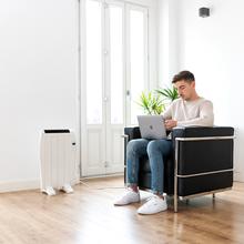 Radiateur électrique à faible consommation ReadyWarm 800 Thermal Connected avec 4 éléments, 600 W, mural ou sur pied, 3 modes, minuterie, télécommande, écran LED, contrôle via Wi-Fi, ultra-fin.