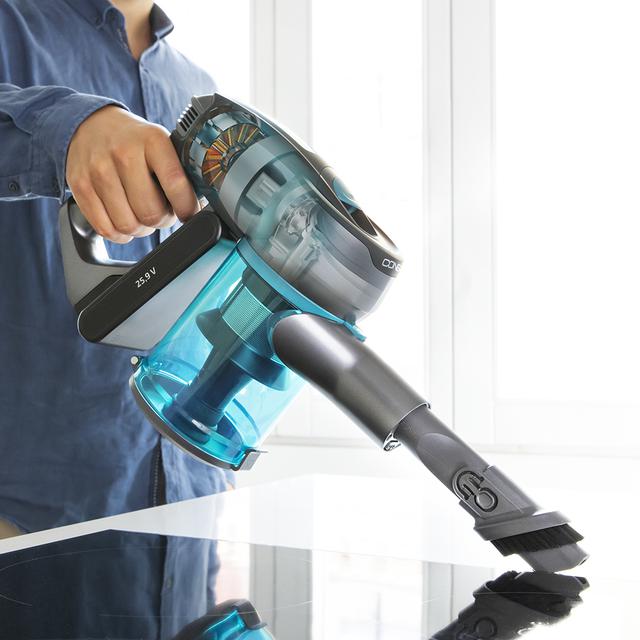 Aspirateur-balai sans fil Conga Rockstar 700 X-Treme. Sans sacs, 430 W de puissance et 24 kPa, 3 en 1 : vertical, balai et à main, avec moteur numérique, mode Auto, tube flexible et jusqu'à 65 minutes d'autonomie.