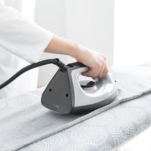 Total Iron 7200 Titan. Centro de Planchado de 2700 W, 7 Bares de presión, Suela cerámica, Vapor Continuo 150g/min, Sistema antigoteo y de Seguridad, Depósito Agua de 2L