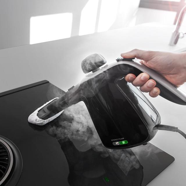 HydroSteam 1040 Active&Soap Limpiador de vapor con potencia máxima de hasta 1100 W. Limpia y desinfecta todo para un acabado perfecto. Depósito de 450 ml. 3,5 bares de presión y 40 g/min de caudal de vapor.