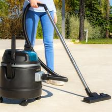 Aspirateur de solides et de liquides avec une batterie et un moteur numérique sans balayettes Digital Brushless. 200 W de puissance maximale et jusqu’à 18 kPa de pouvoir d’aspiration. Réservoir avec 20 L de capacité. Jusqu’à 45 minutes d’autonomie.