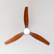 Ventilatore da soffitto EnergySilence Aero 5300 Black&Wood Design 30W 52” con motore DC, luce LED, telecomando, 6 velocità, timer e modalità inverno-estate