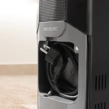 ReadyWarm 7000 Space Black Radiador de aceite de 7 módulos y 1500 W con 3 niveles de potencia, cobertura de 15 m², recogecables, control sencillo, asa, ruedas y doble sistema de seguridad.