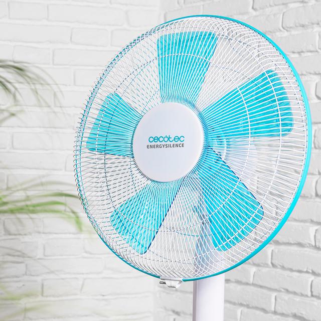 Detalle de las 5 aspas del ventilador Cecotec EnergySilence 500