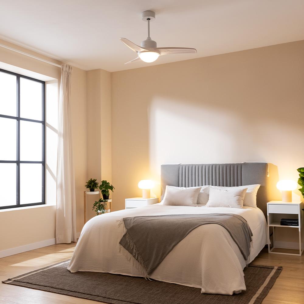 Cecotec EnergySilence Aero 460 Blanco instalado en dormitorio