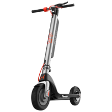 Trottinette électrique Bongo Série A Advance Connected. Surmontez des pentes grâce à sa puissance maximale de 700 W. Avec app pour Smartphone. Batterie échangeable qui lui donne une autonomie illimitée depuis 35 km et roues Tubeless anti-crevaison de 8,5”.