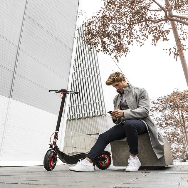 Bongo Serie Z Red.Patinete eléctrico con Potencia máxima 1100 W, Batería extraíble, autonomía ilimitada Desde 45 km, tracción Trasera, Ruedas antirreventón de 12”