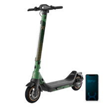 Trottinette électrique Bongo X65 Connected Premium 1000 W avec une autonomie allant jusqu'à 65 km,Système de conduite adaptative S-Driving System qui maintient la vitesse totale dans les pentes et triple système de freinage utilisant des doubles disques de frein de haute précision et un e-ABS avec freinage par récupération.