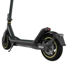 Bongo Serie M40 XL Connected DE Patinete eléctrico con potencia máxima de  700 W que permite superar pendientes y desplazarse por cualquier superficie. Con autonomía de hasta 40 km. Cumple con todos los requisitos de la nueva normativa alemana de circulación.