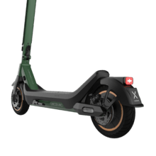 Bongo Serie X65 IT Connected DE Patinete eléctrico con potencia máxima de  1000 W que permite superar pendientes y desplazarse por cualquier superficie. Con autonomía de hasta 65 km. Cumple con todos los requisitos de la nueva normativa alemana de circulación.
