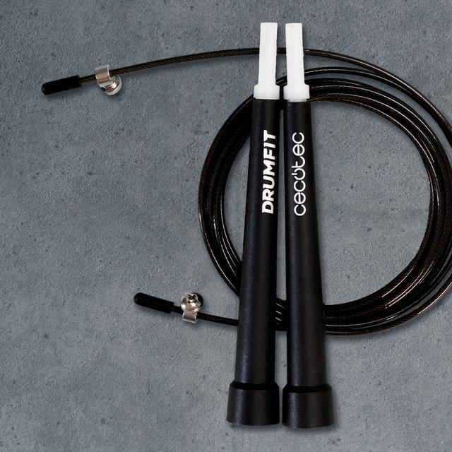 DrumFit Speed Rope Comba de velocidad profesional hecha de acero con agarres ergonómicos para entrenamientos de alta intensidad. Ajustable, 300 cm de largo y con sistema SmoothBearing 360º.