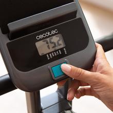 Drumfit X-Bike 3000 Neo Klappbarer Heimtrainer. LCD-Bildschirm. Schwungrad 3 kg. Variabler magnetischer Widerstand. Komfort-Sattel. Tablet-Halterung und Transportrollen.