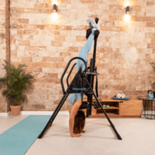 Drumfit Inversion 1800 Tabla de inversión plegable con inversión total. Cinturón y almohadillas de seguridad. 26 niveles ajustables. Altura ajustable entre 147 y 198 cm.