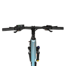 Mountain bike elettrica Mountain Ventus 27,5", con 90Km di autonomia, sospensione anteriore, cambio Shimano a 24 velocità e doppio freno a disco idraulico.