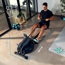 Drumfit Rower 10000 Neptuno Máquina de remo de resistencia de agua con tanque de 13 litros de capacidad. Sillín ajustable horizontalmente. Pantalla LCD. Soporte para dispositivos. Peso máximo de 135 kg y altura máxima 190 cm.