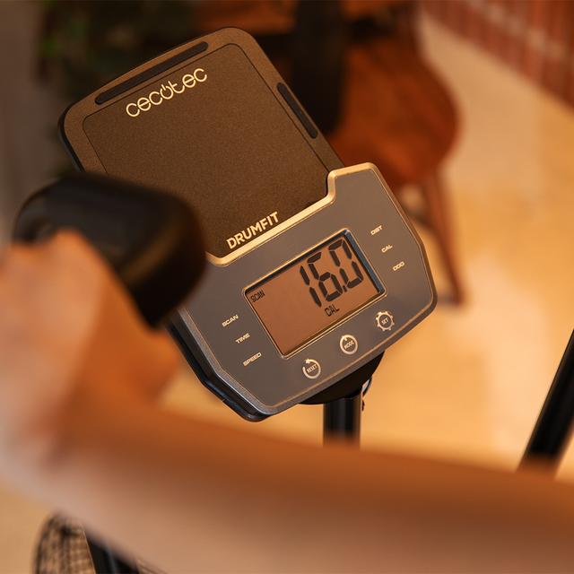 Bh Fitness Cross 1100 H8750 - Cyclette Ellittica Con Resistenza Ad Aria, Manubrio Mobile, Trasmissione A Cinghia. Adatta Ad Allenamenti Intensivi, Utente Fino A 150kg.