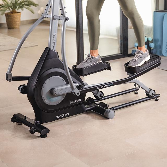 Drumfit Elliptical 8000 Motor Pro Cyclette con resistenza magnetica regolabile a motore. APP.  Pieghevole. Display LCD con supporto per dispositivi. Volano inerziale da 8 kg. Cardiofrequenzimetro. Passo di 40 cm.