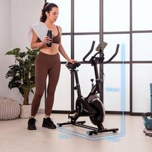 DrumFit Indoor 6000 Compact Bicicleta de ciclismo indoor compacta con volante de inercia de 6 Kg. Pantalla LCD. Soporte para dispositivos. Ruedas de transporte. Resistencia ajustable. Sillín y manillar ajustables. Peso máximo de 120 kg y altura máxima 175 cm.