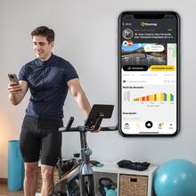 DrumFit Indoor 15000 Magnetic Connected Bicicleta de interior com sistema de resistência magnética ajustável. APP. Volante de inércia de 15 kg. Ecrã LCD. Suporte para dispositivo e porta-garrafas. Monitor cardíaco. Selim de gel confortável.