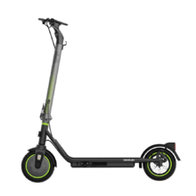 Trottinette électrique Bongo D30 350 W avec une pointe maximale de 650 W et 30 km d'autonomie.